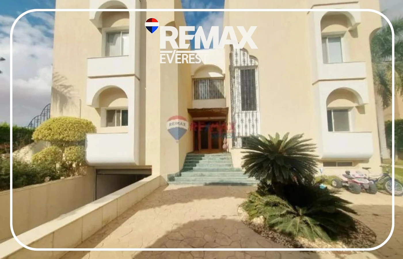 Villa for Sale in Mena Garden City 600 sqm