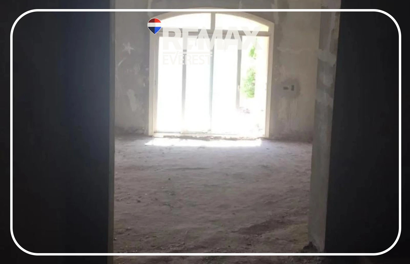 Twinhouse for Sale in Royal Meadows 340 sqm