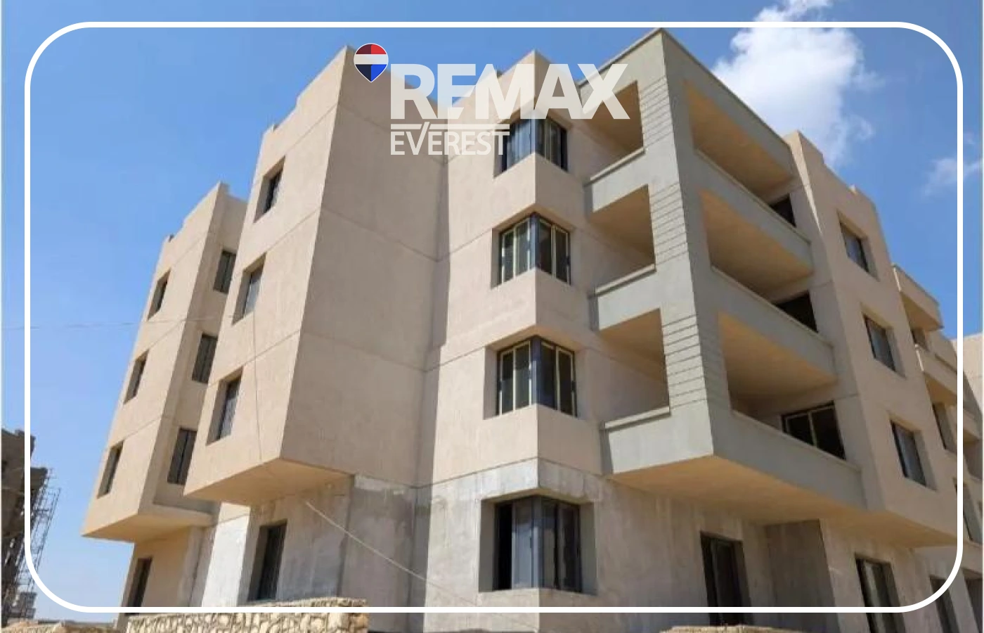 Ground Apartment for Sale in The Axis 189 sqm