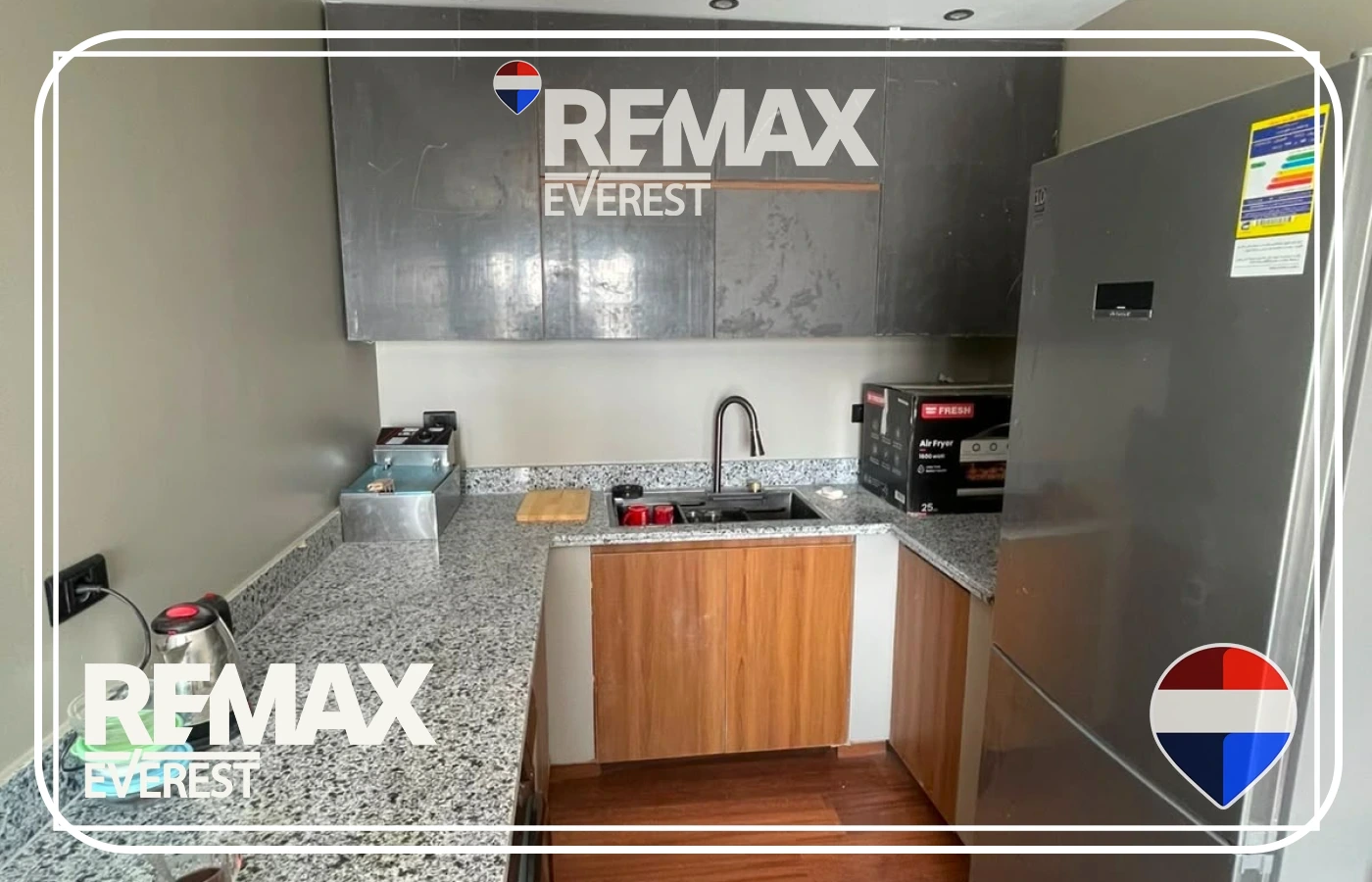 Furnished Studio with a Spacious Private Roof