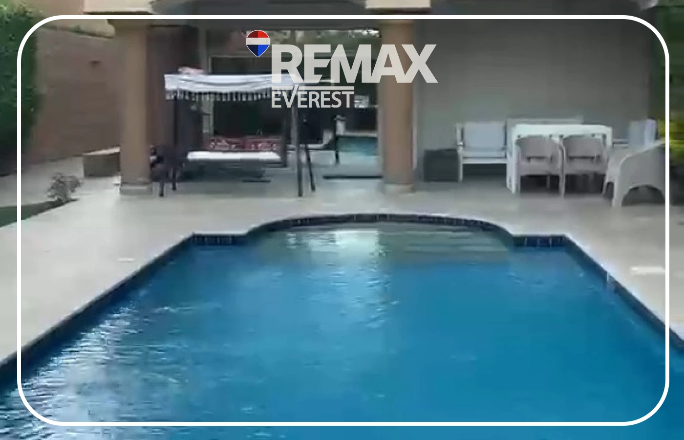 Luxury Twin House for Rent in Royal Meadows