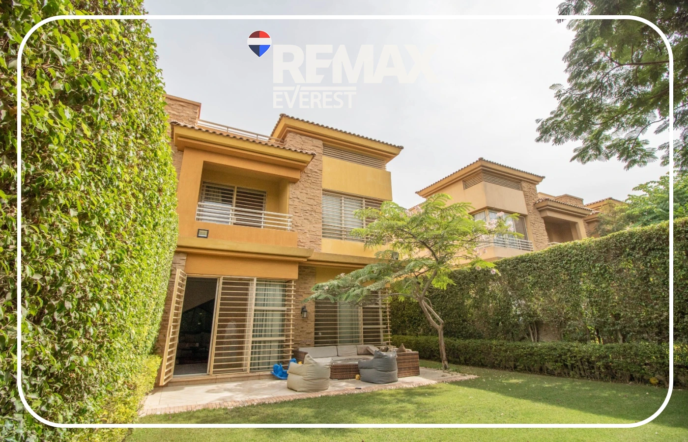 Twin House for Sale in Jeera Compound – Fully Finished with Kitchen & ACs