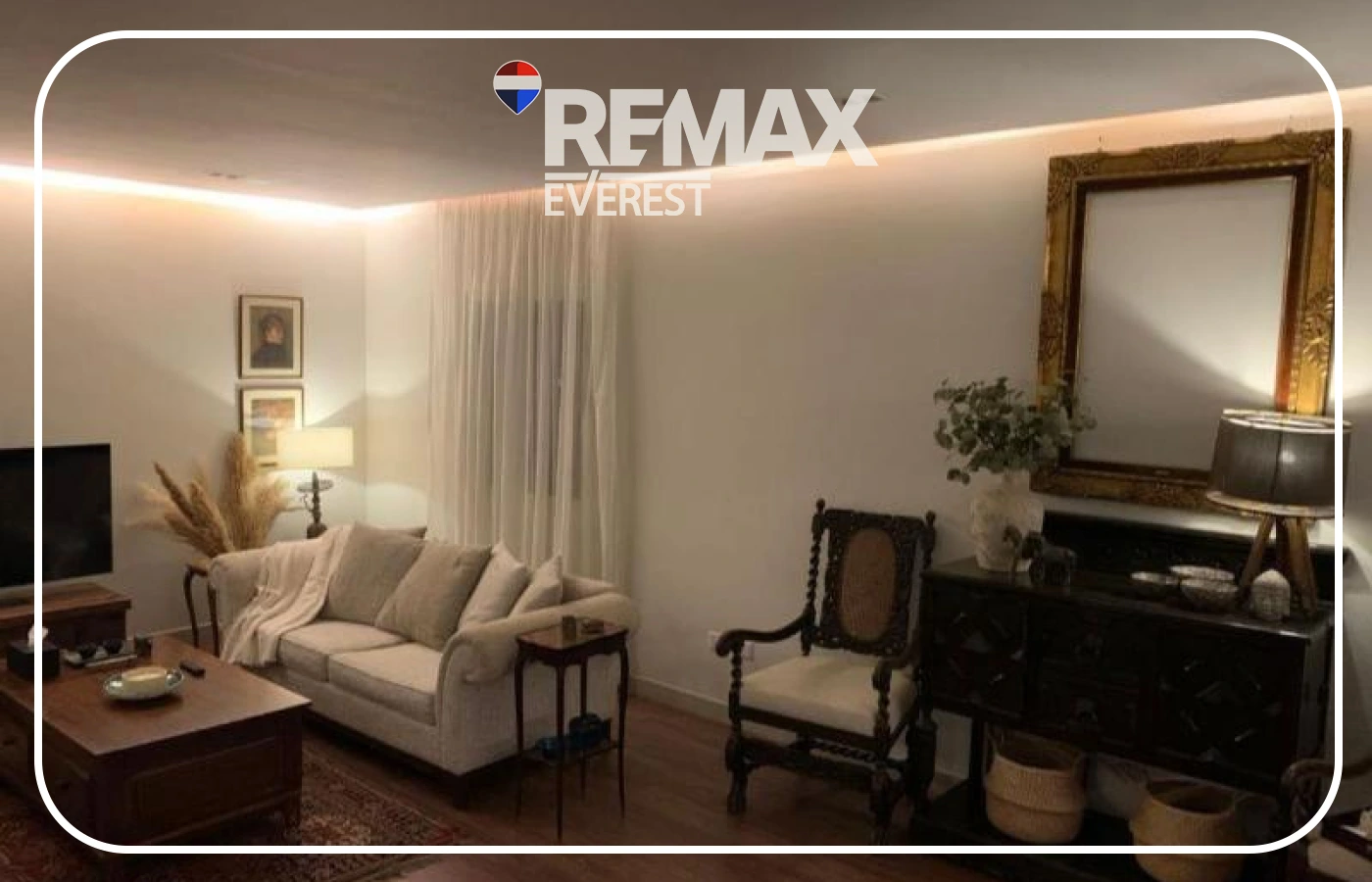 Apartment for Rent in October plaza 200 sqm