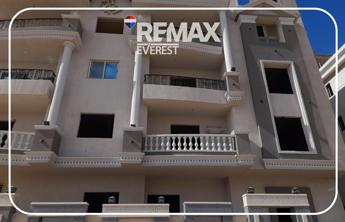 Apartment for Sale in 1st Touristic - October 175 sqm