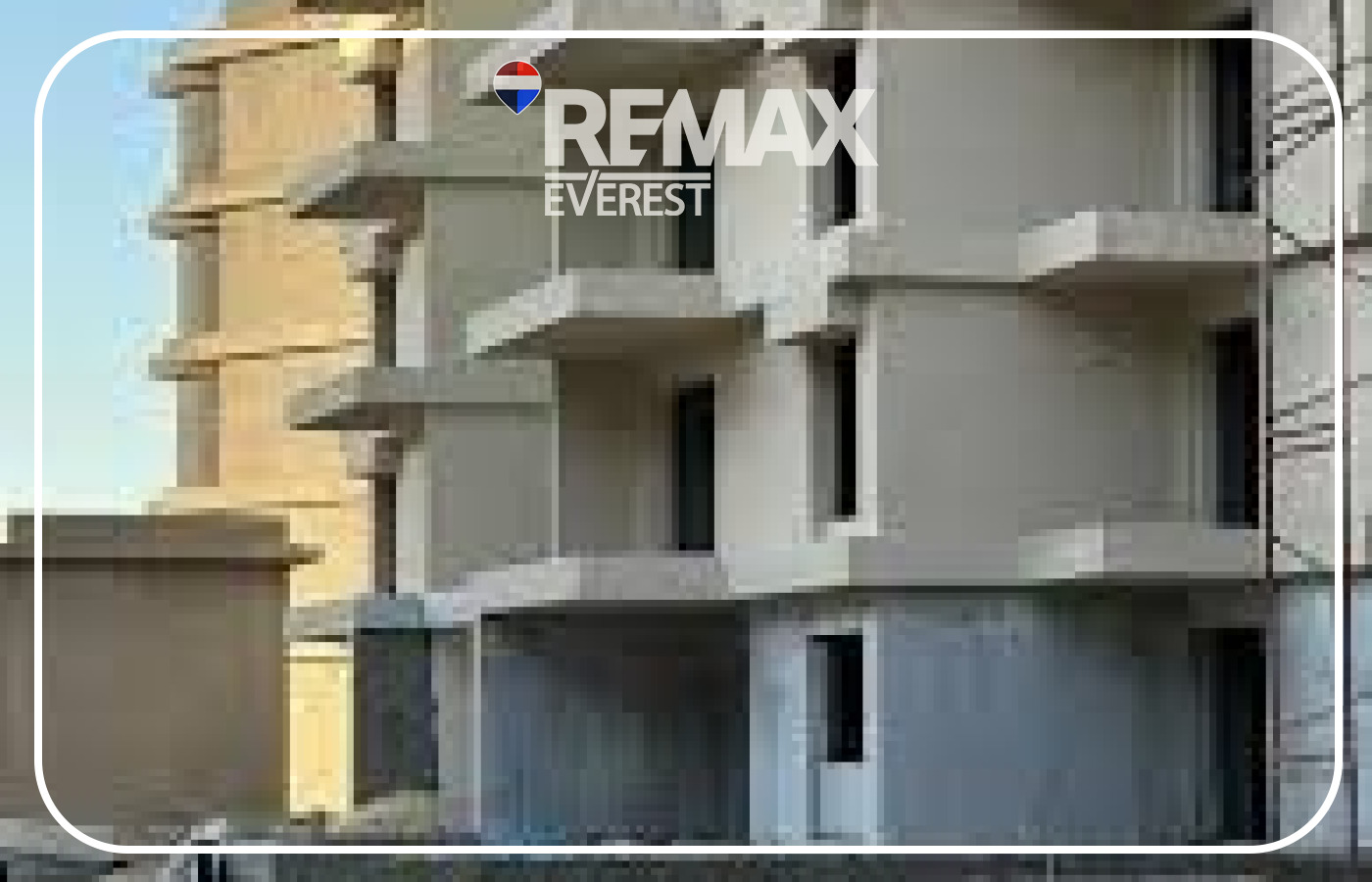 Apartment for Sale in Green 6 194 sqm