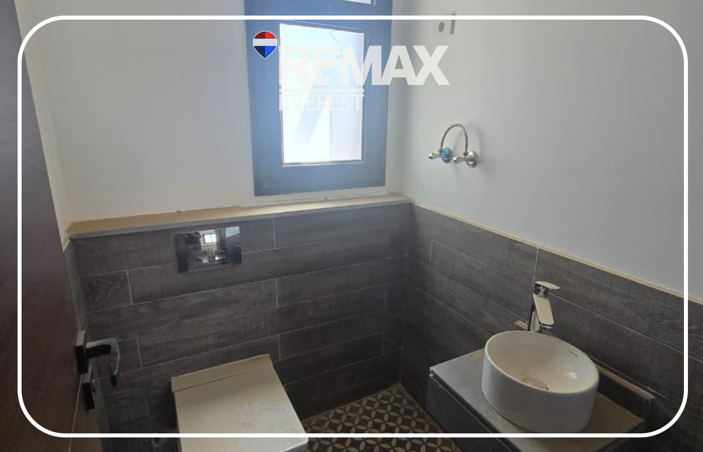 Semi-furnished Penthouse for Rent with best price in Badya