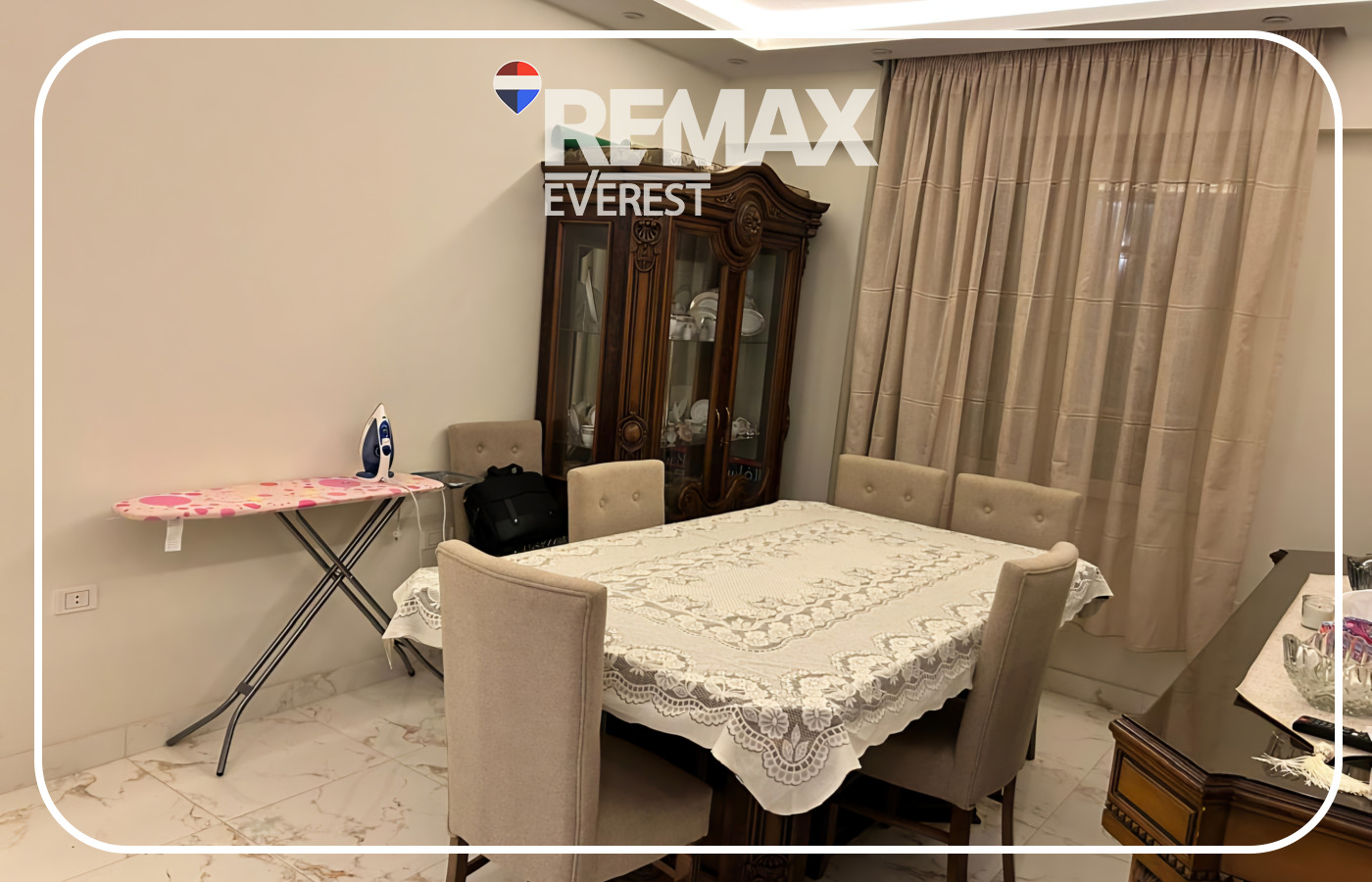 Ground Apartment for Sale in 9th District - October 207 sqm