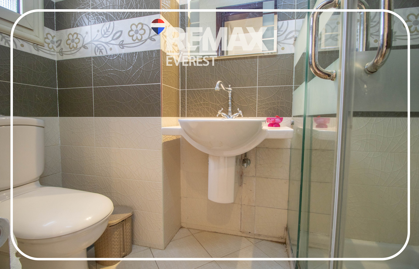 Roof Apartment for Rent in Green Heights 100 sqm