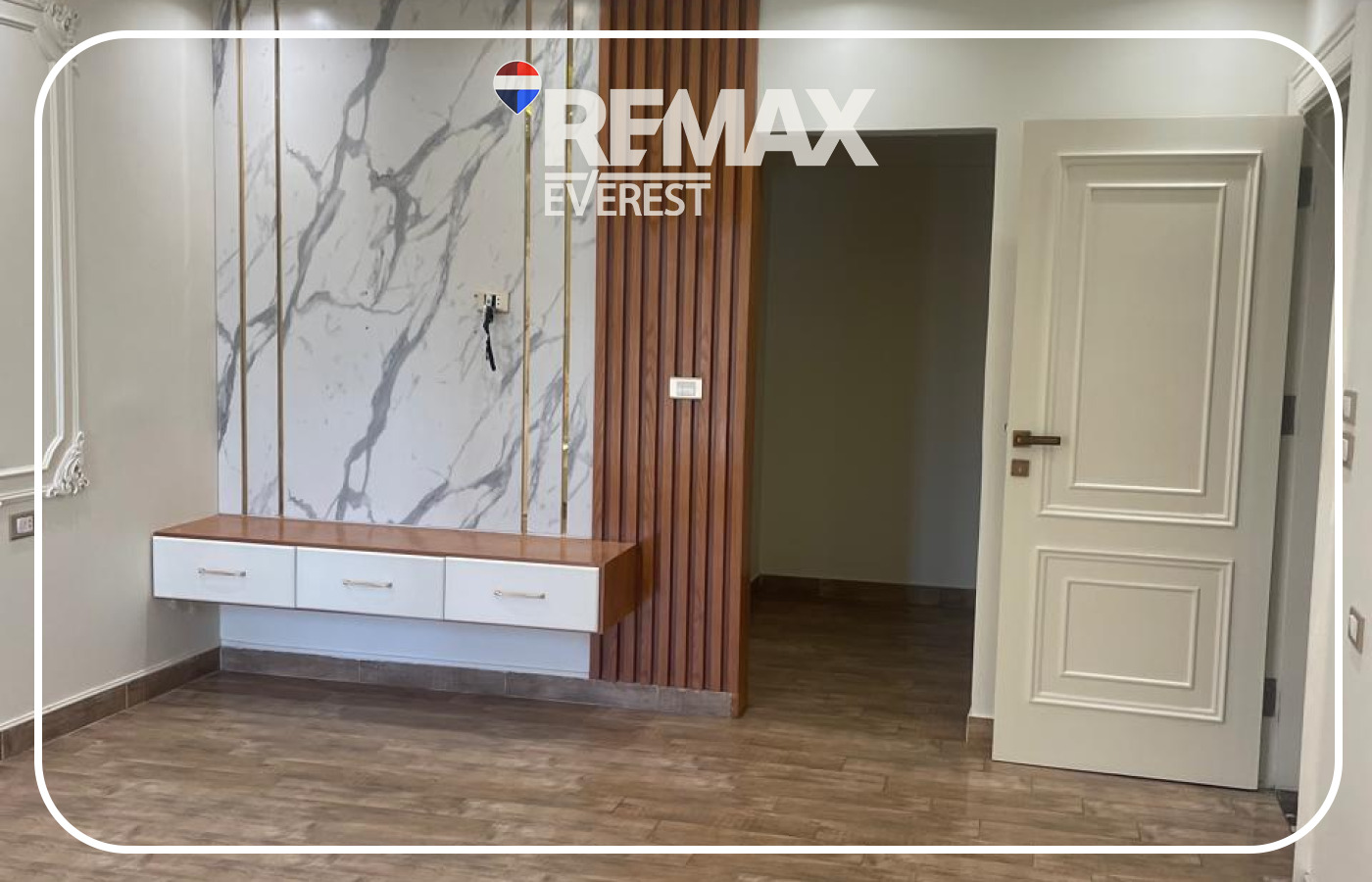 Apartment for Sale in 16th District - Zayed 231 sqm