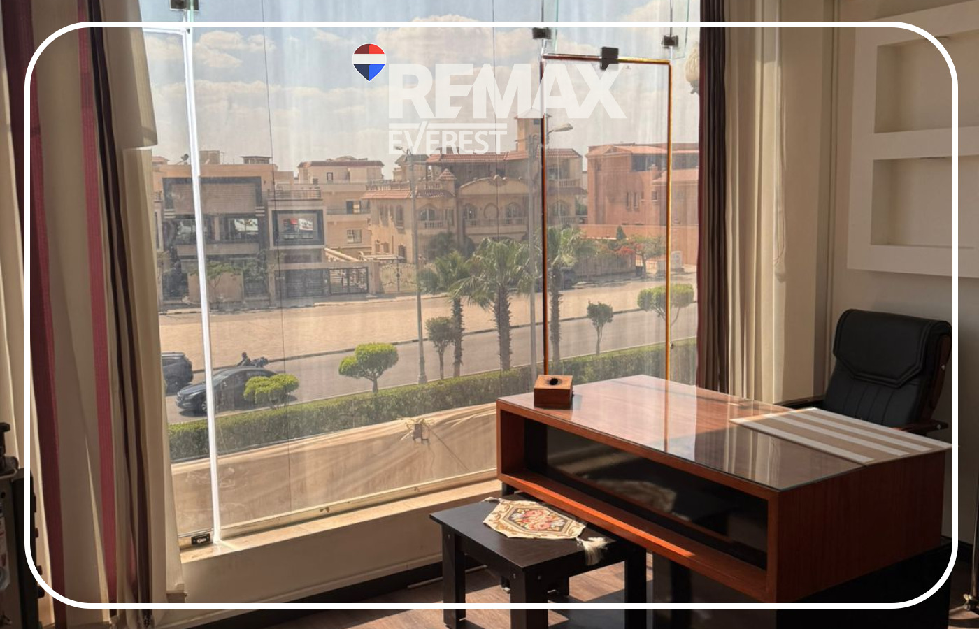 عيادة للإيجار في بيفرلي هيلز 35 متر