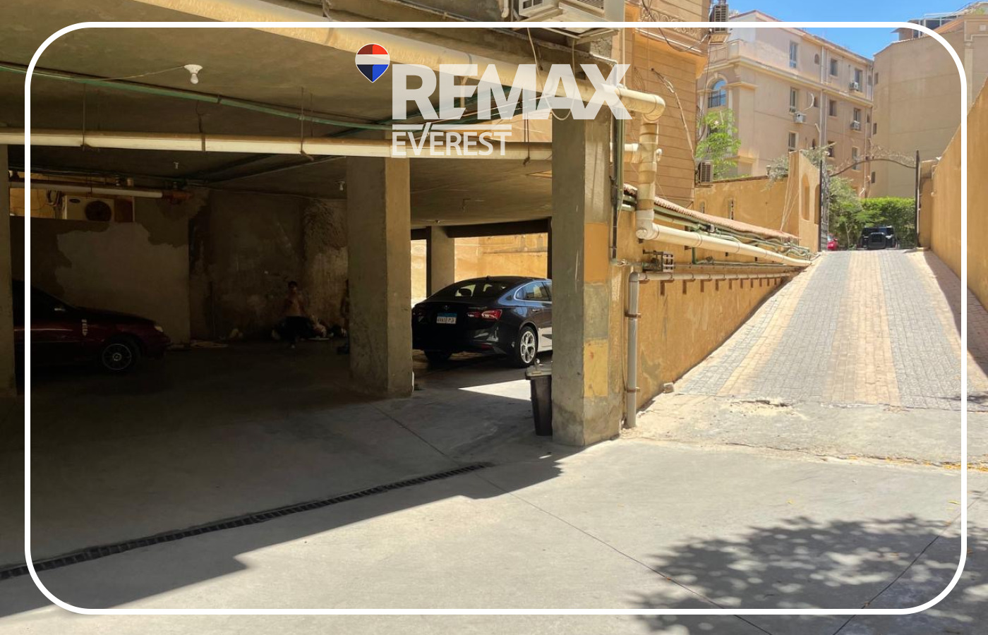 Apartment for Sale in 4th Touristic - October 270 sqm
