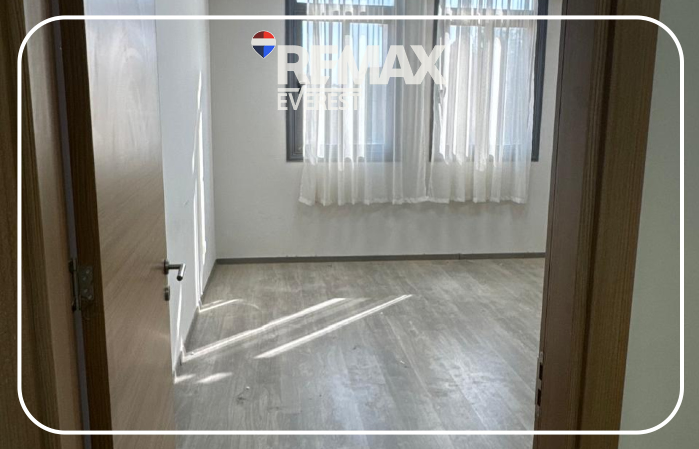 Clinic for Sale in West Park 34 sqm