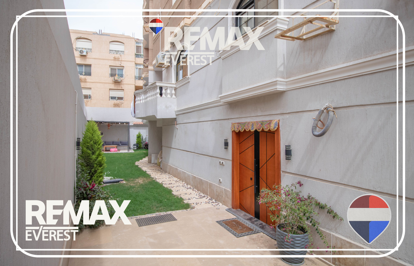 Ground Duplex for Sale in 9th District - October 750 sqm