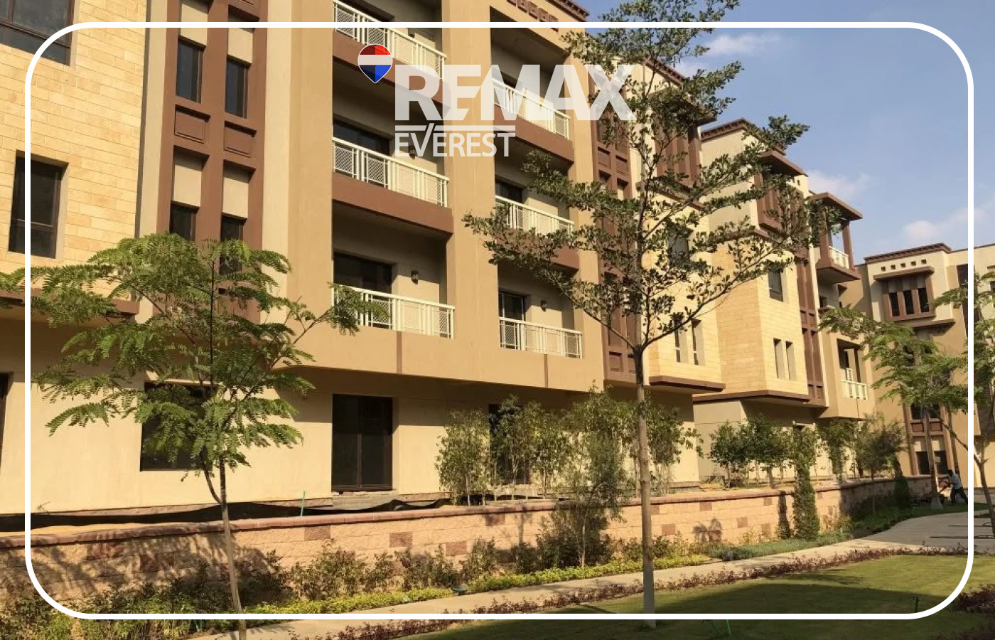 Penthouse for Sale in Green 5 210 sqm