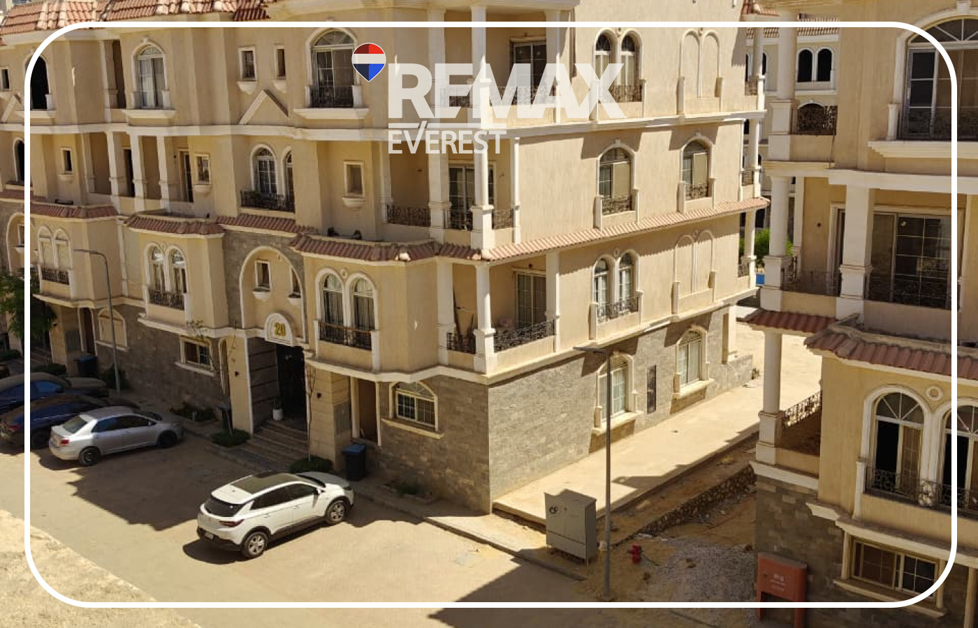 Penthouse for Sale in ABHA Compound 200 sqm