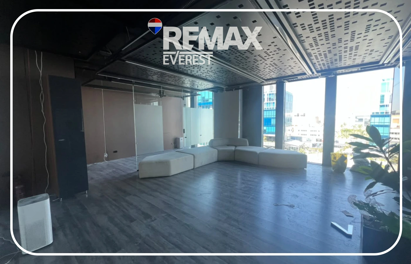 Office space with open view in Park St