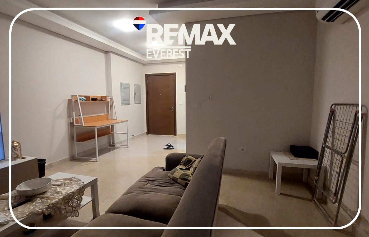 Prime Location Apartment for Rent in ZED West