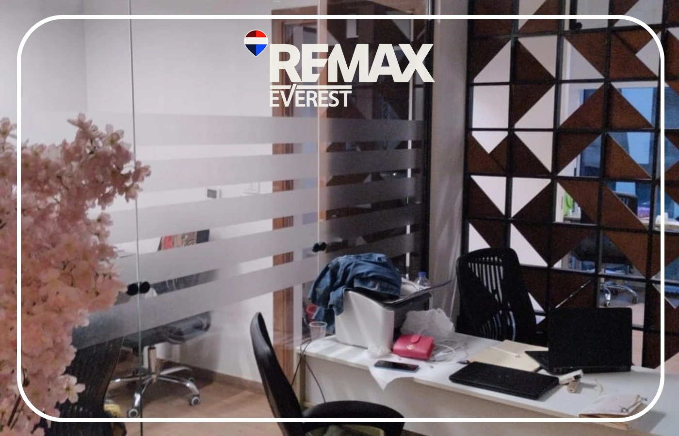 Fully Finished Office for Rent in Park St. – Sheikh Zayed