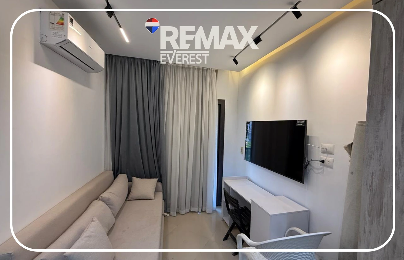 Luxury Furnished studio for rent in Nyoum October