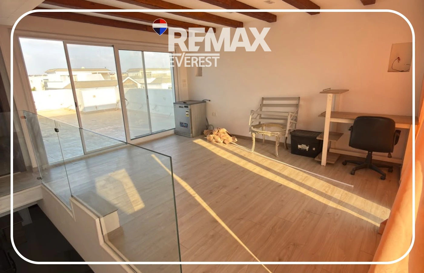 Finished penthouse-prime location in Mountain View