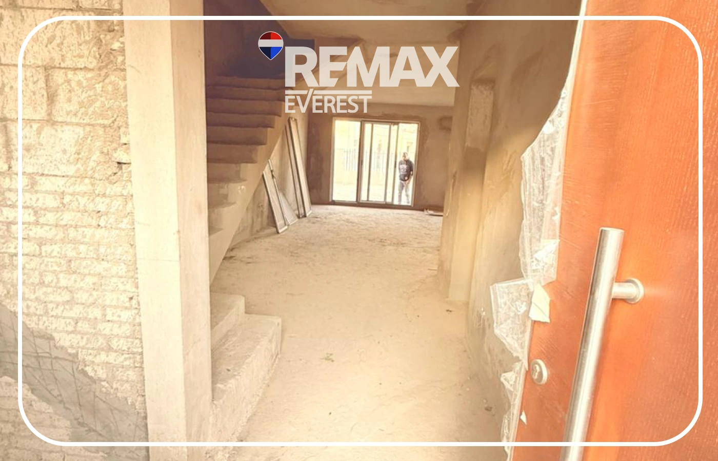 Middle Townhouse for sale in Vye Sodic
