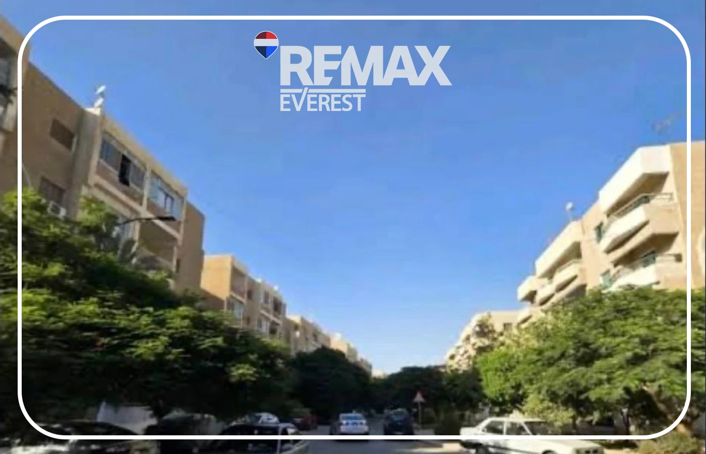 Semi-furnished apartment bi 1st District -October
